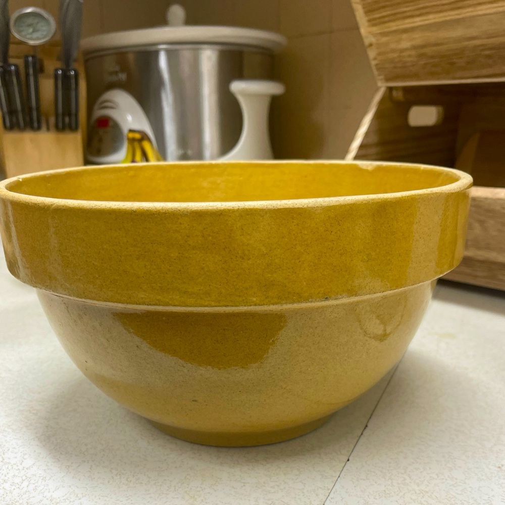 Bery old #6 Pacific Stoneware large mixing bowl